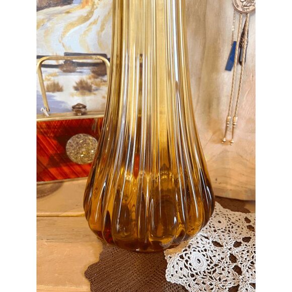 Vintage L.E. Smith Jumbo Amber Simplicity Swung Glass Vase – 32.5” Tall x 8” Dia - Picture 3 of 6